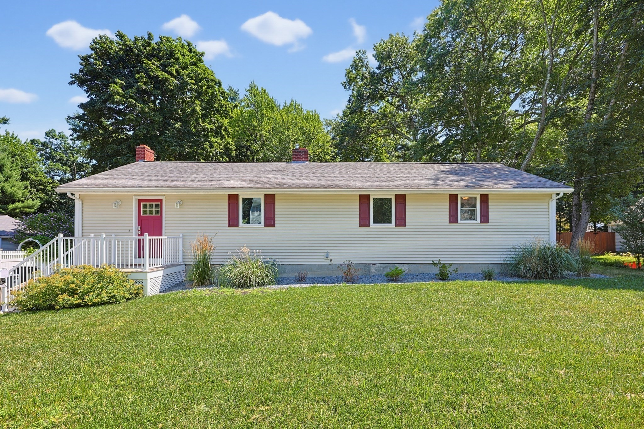 71 Carpenter Rd, Walpole, MA 02081