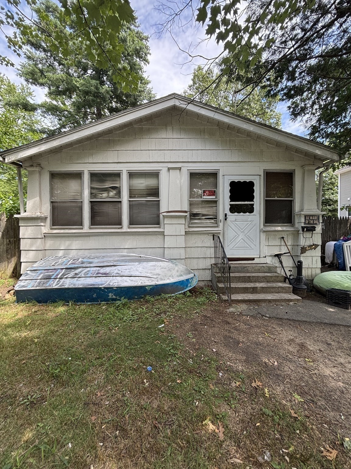 55 Leitch St, Springfield, MA 01109