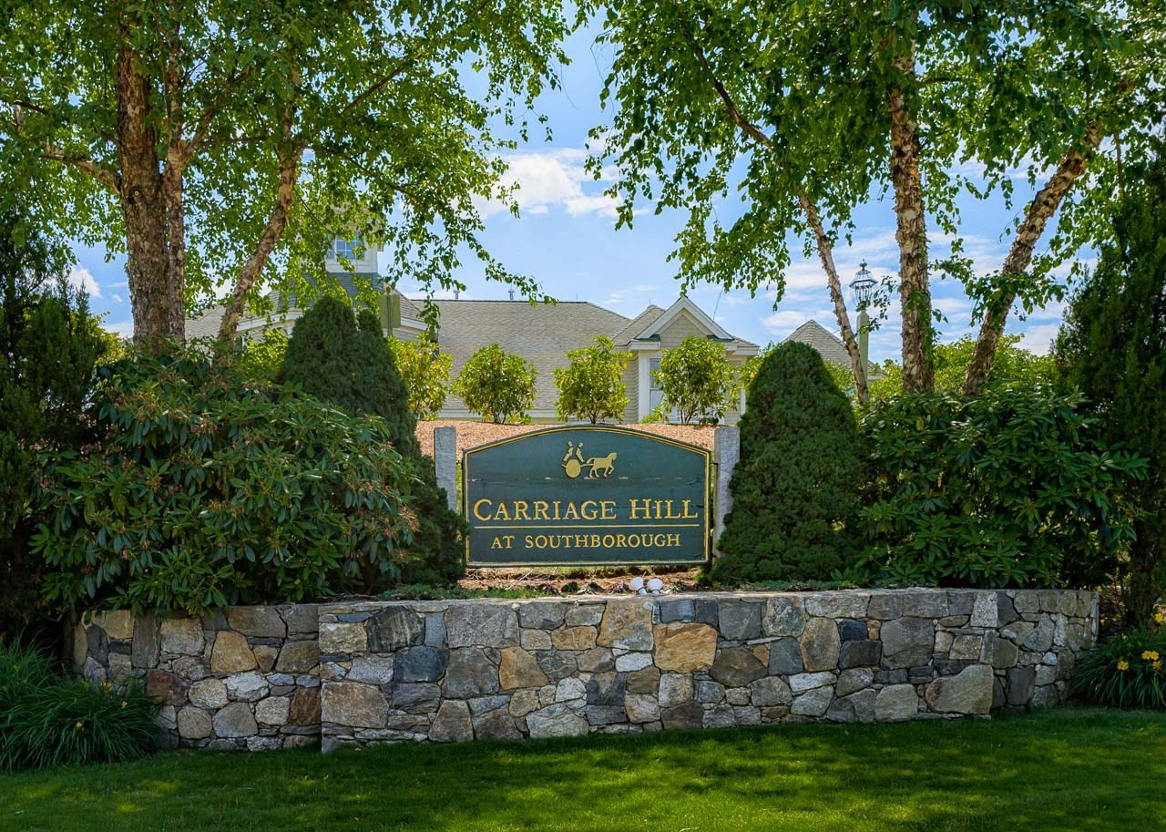69 Carriage Hill Circle Unit 69, Southborough, MA 01772