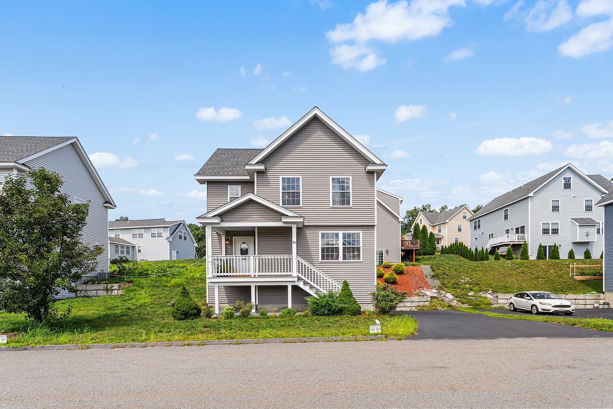 20 Boxwood Dr, Littleton, MA 01460