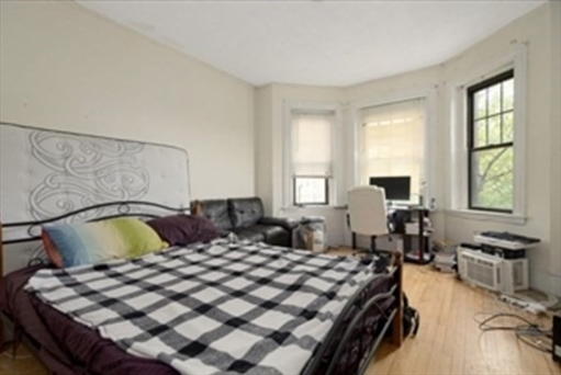 57 Brighton Ave, Apt 6