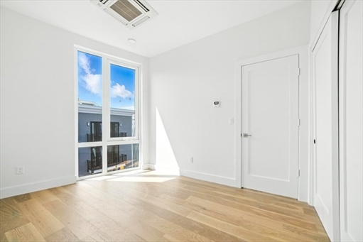 38 Hichborn, Apt 203
