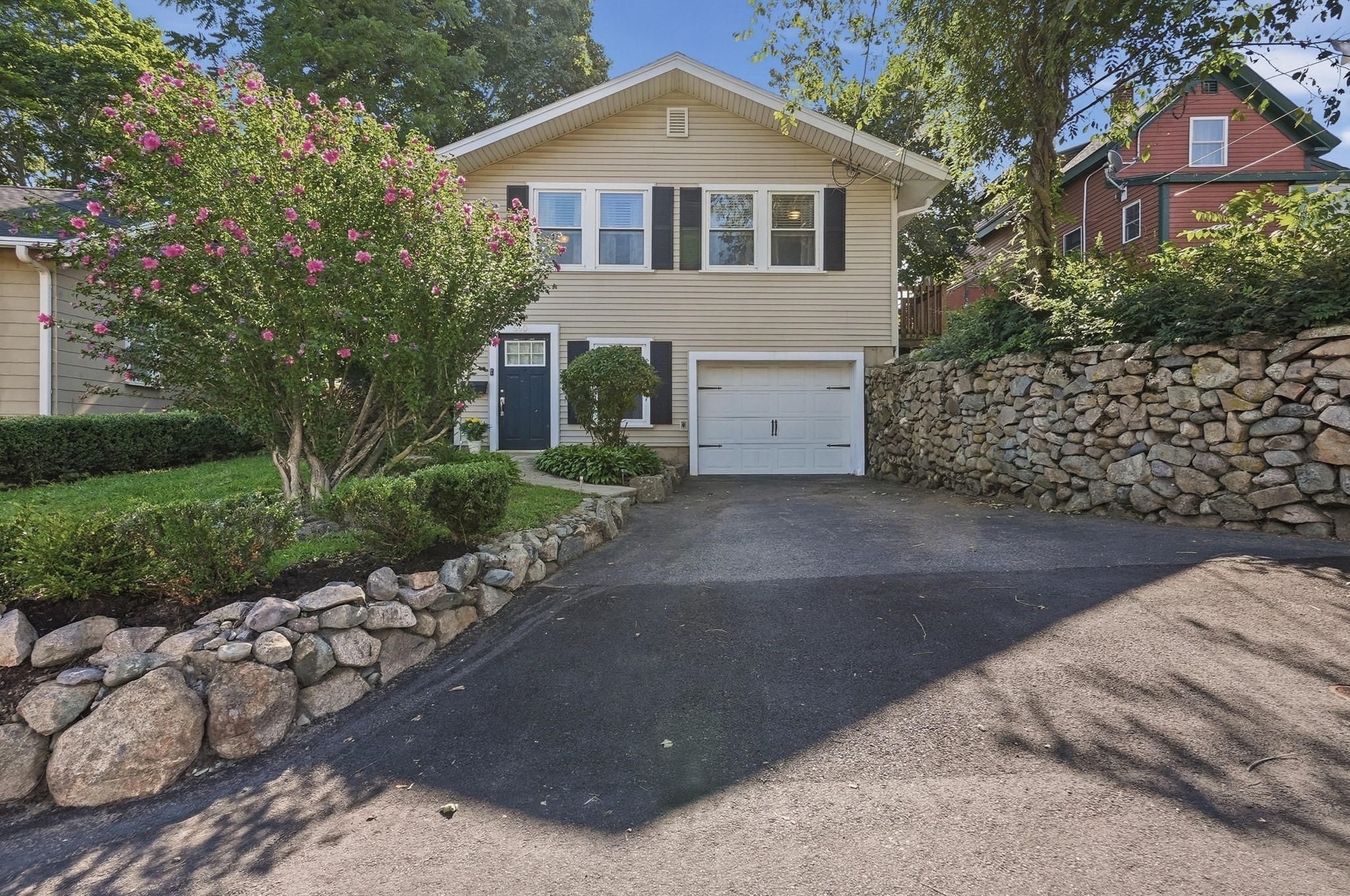 560 Middle St, Weymouth, MA 02189