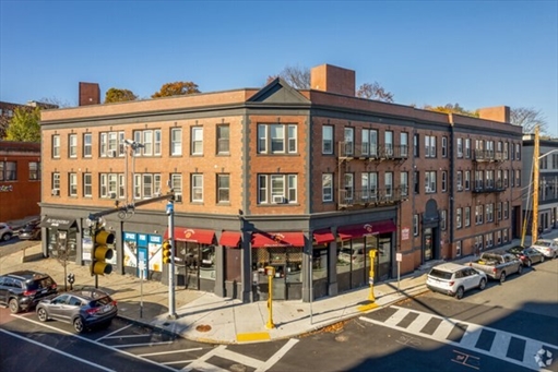 10 Yeamans St, Apt 20