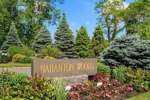 210 Nahanton St Unit 111, Newton, MA 02459