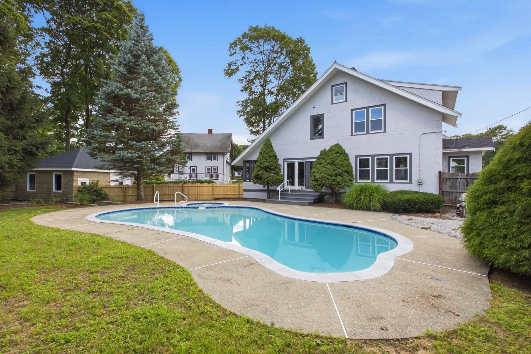1174 Franklin St, Stoneham, MA 02180 - Image 3