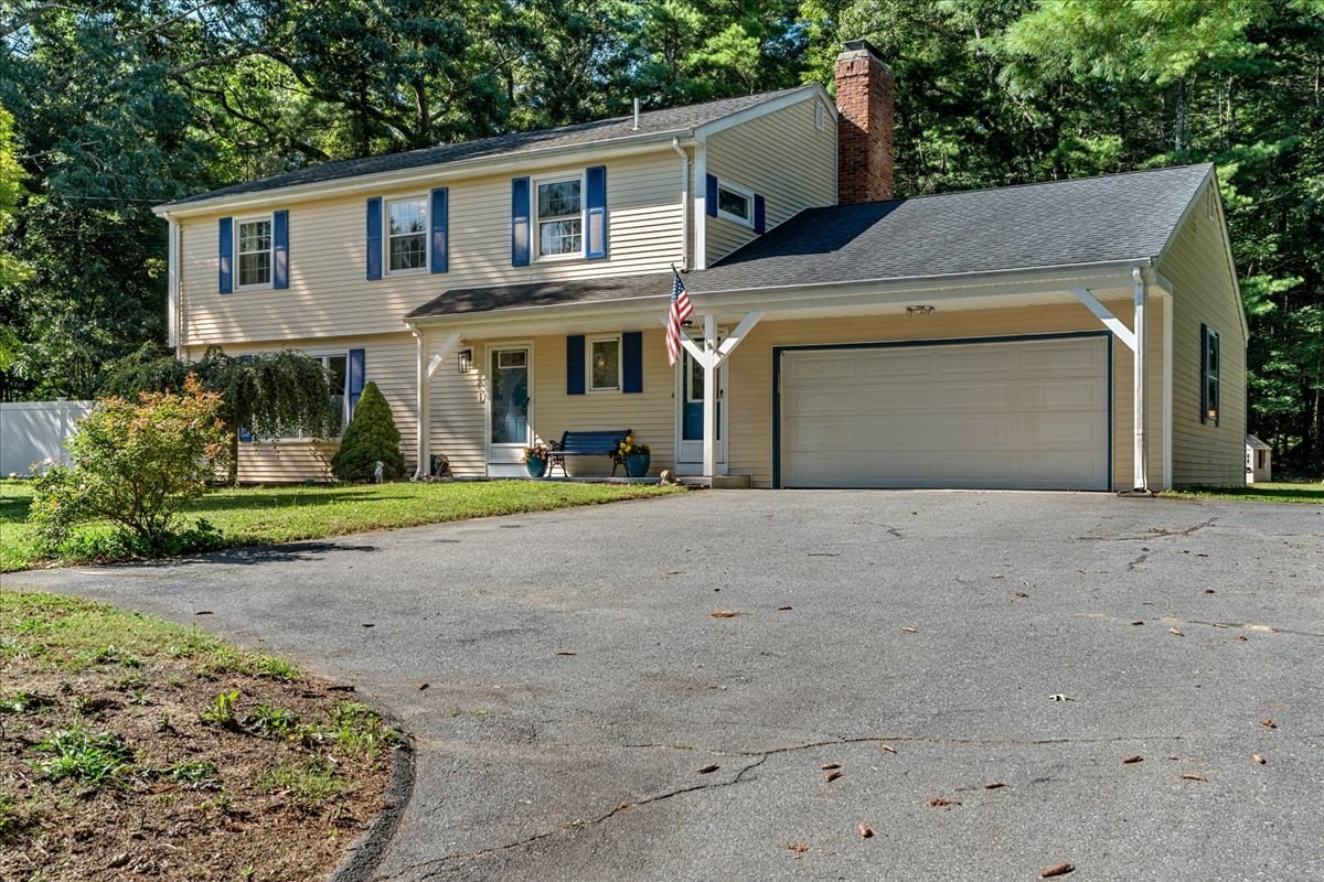 43 Old Powder House Rd, Lakeville, MA 02347