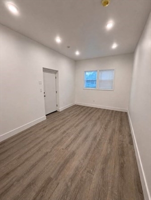 125 Arlington Street, Apt 3