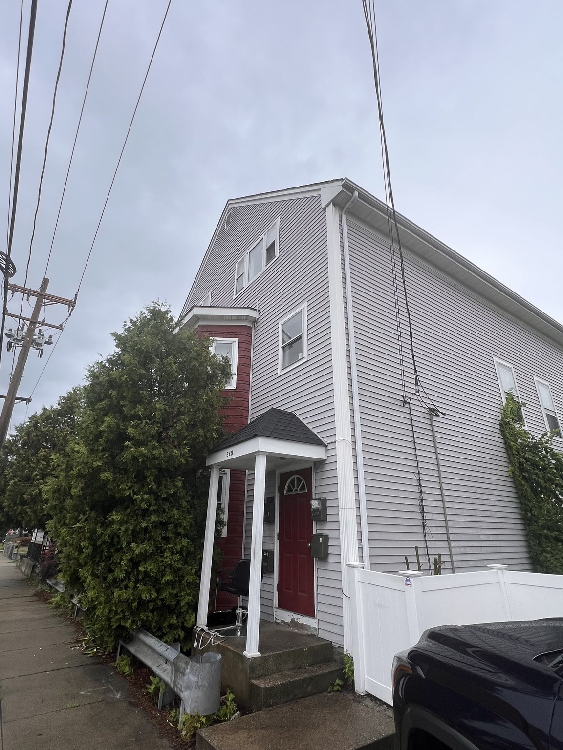 349 S Main St, Woonsocket, RI 02895