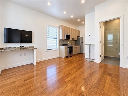 9 Sixth Street, Apt 3