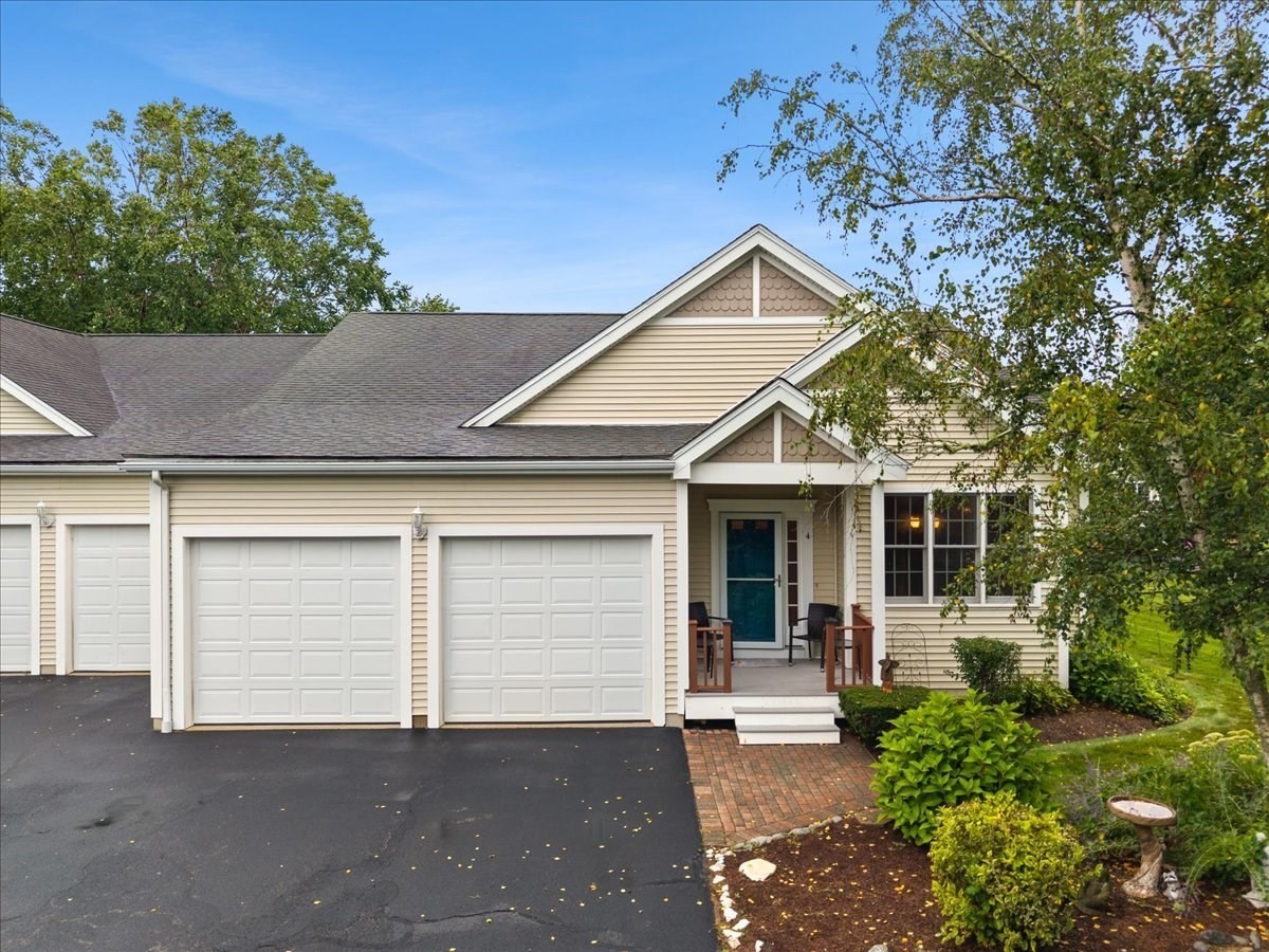 4 Chance Court Unit 4, Carver, MA 02330