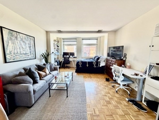 300 Commercial, Apt 602