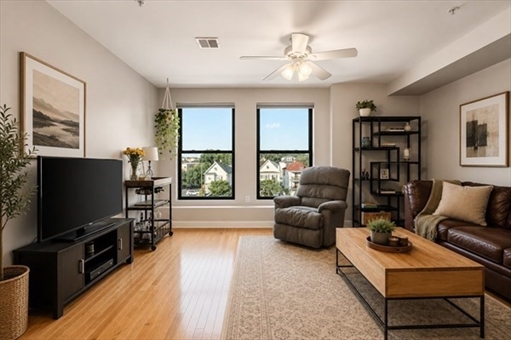 58 Almont St, Apt 12