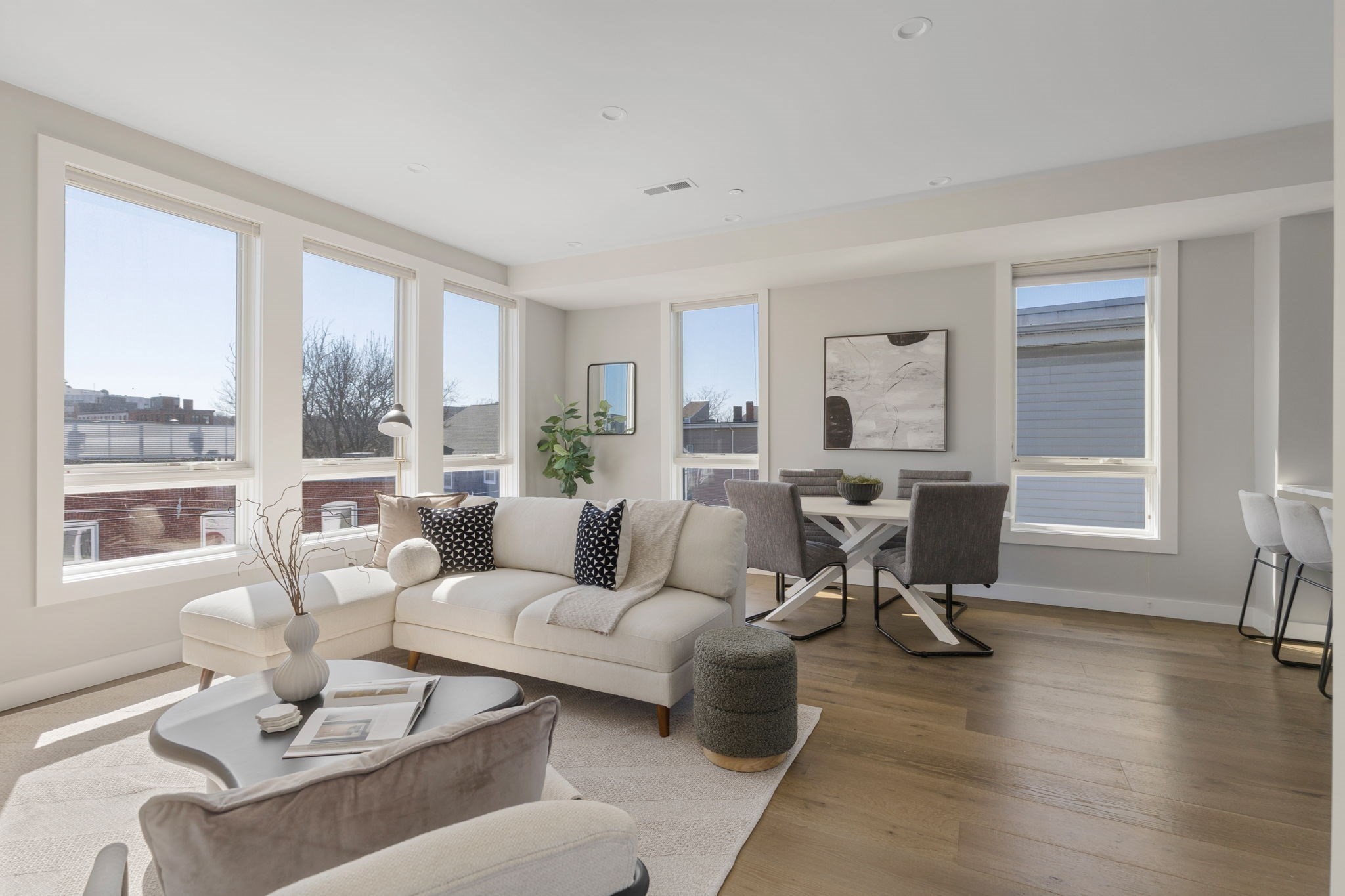 17 Chestnut Unit 3, Jamaica Plain, Boston, MA 02130