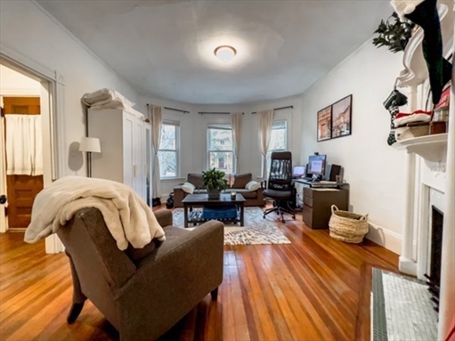 287 Chestnut Avenue, Apt 1