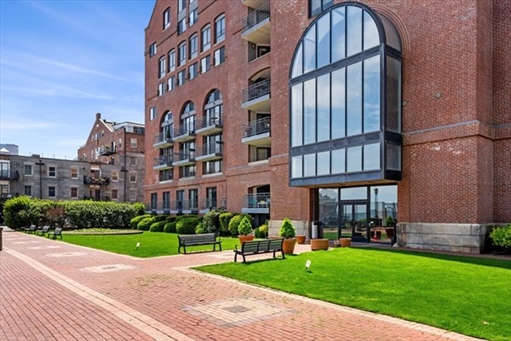 357 Commercial St, Apt 412