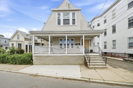 30 Irwin St, Apt 3