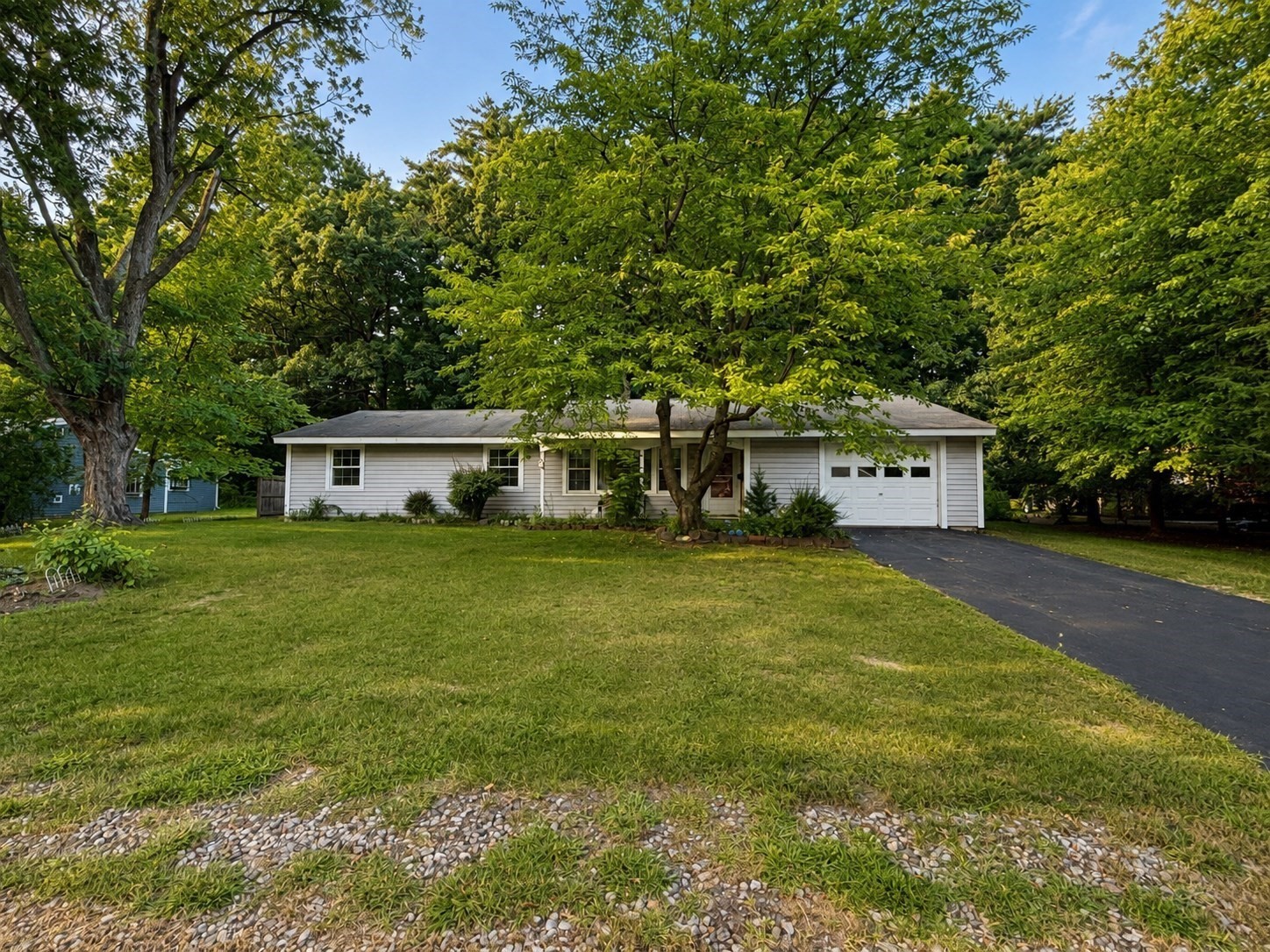 47 Eaton Rd, Framingham, MA 01701