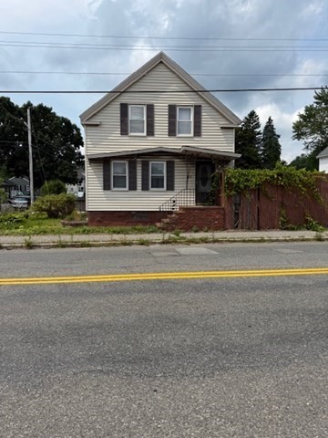 438 Riverside St, Lowell, MA 01854