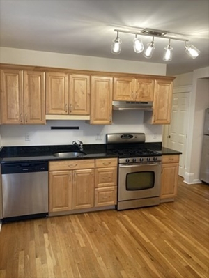 304 Allston St, Apt 1