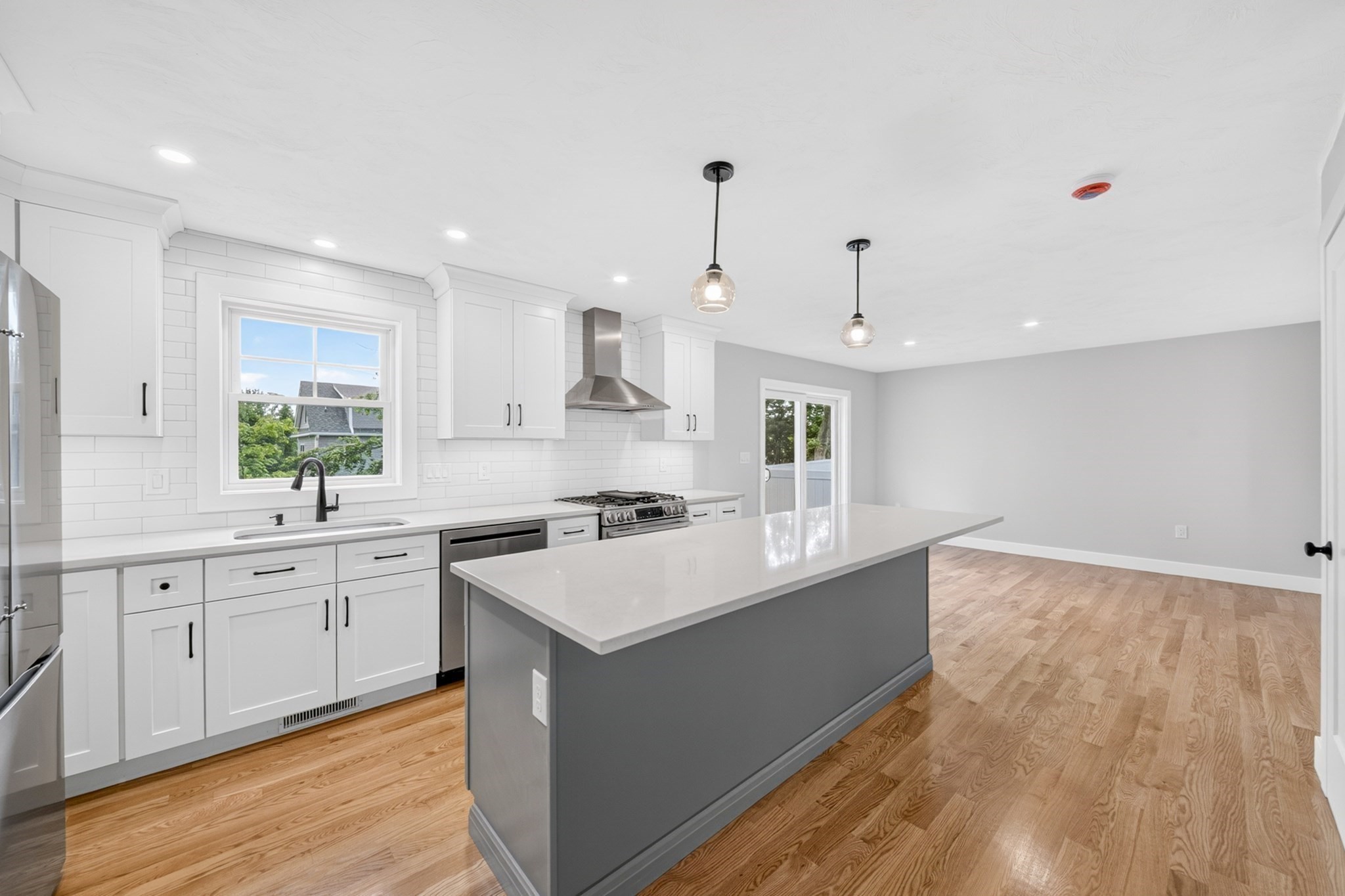 14 Neillian Way Unit 14, Bedford, MA 01730