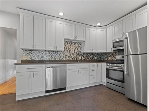 134 Newbury Ave, Apt 3