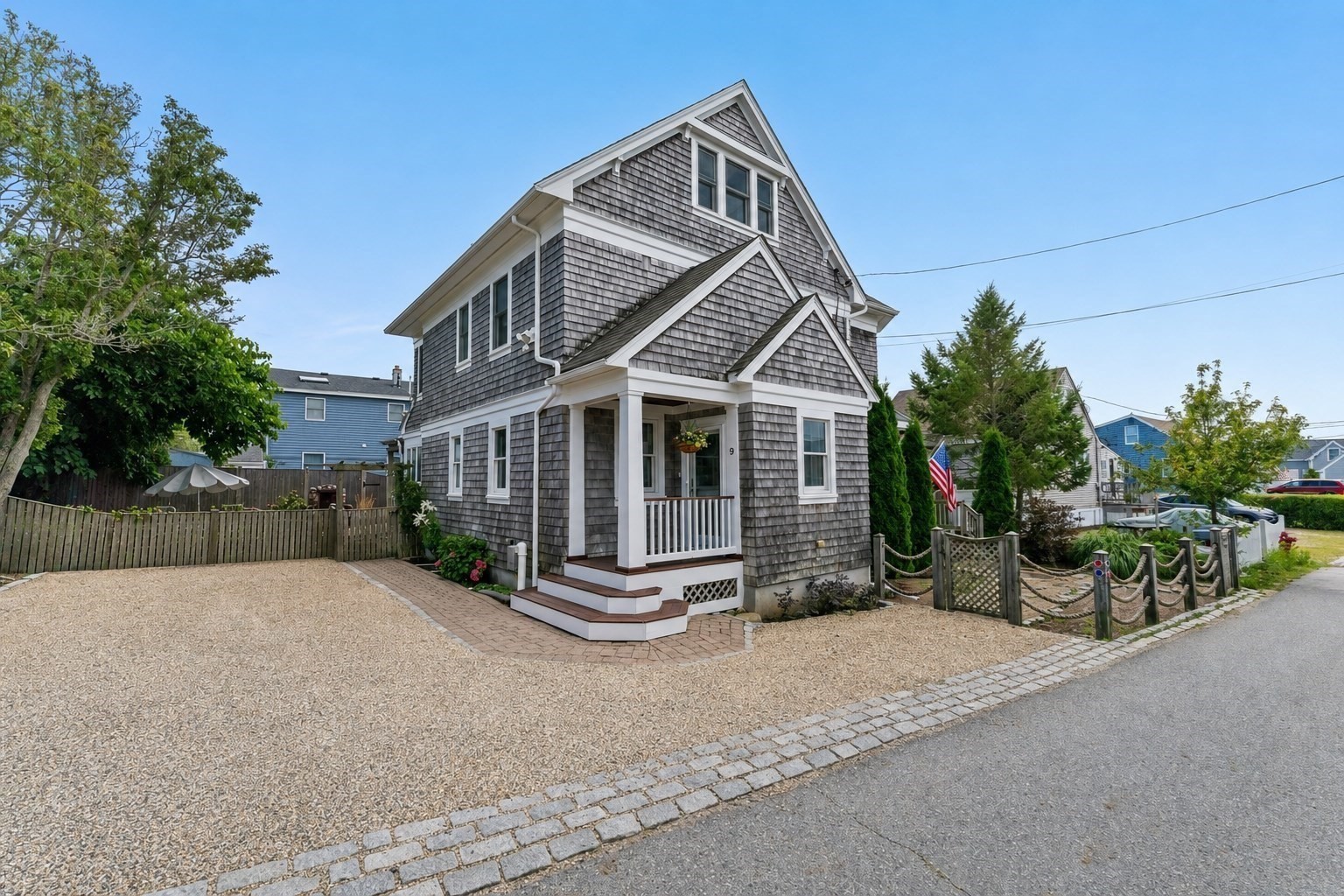 9 62nd St, Newburyport, MA 01950