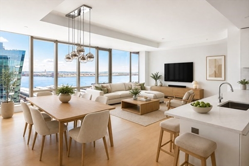135 Seaport Blv.,, Apt 2201