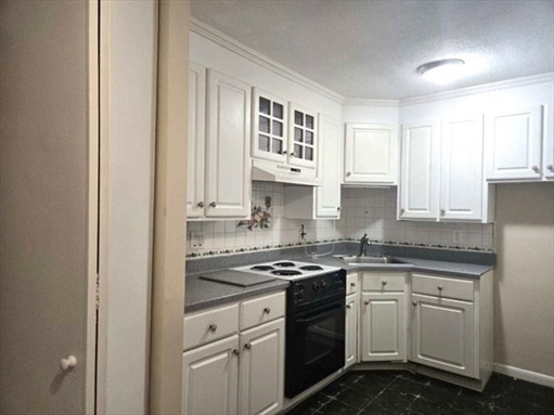 2 La Rose Place, Apt 2