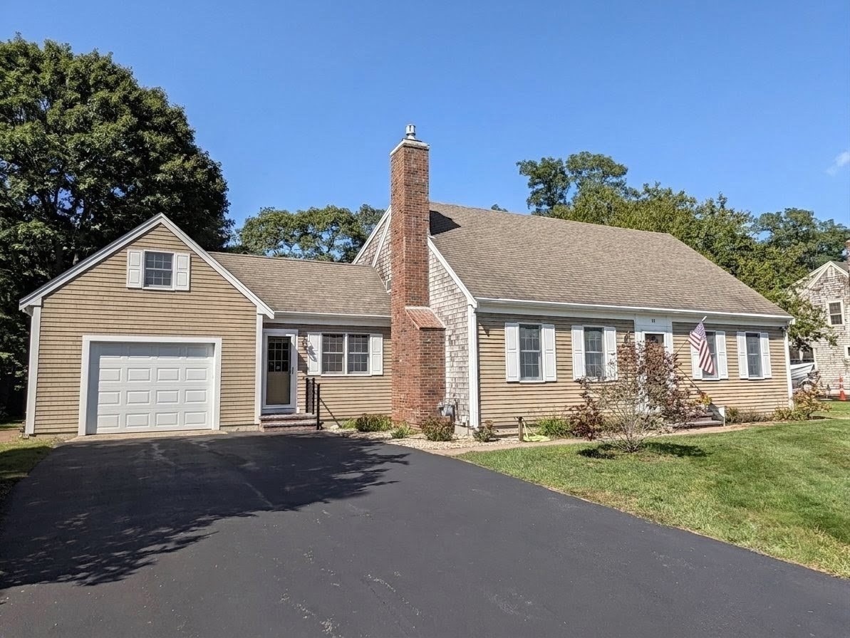 86 Sadys Lane, Falmouth, MA 02536