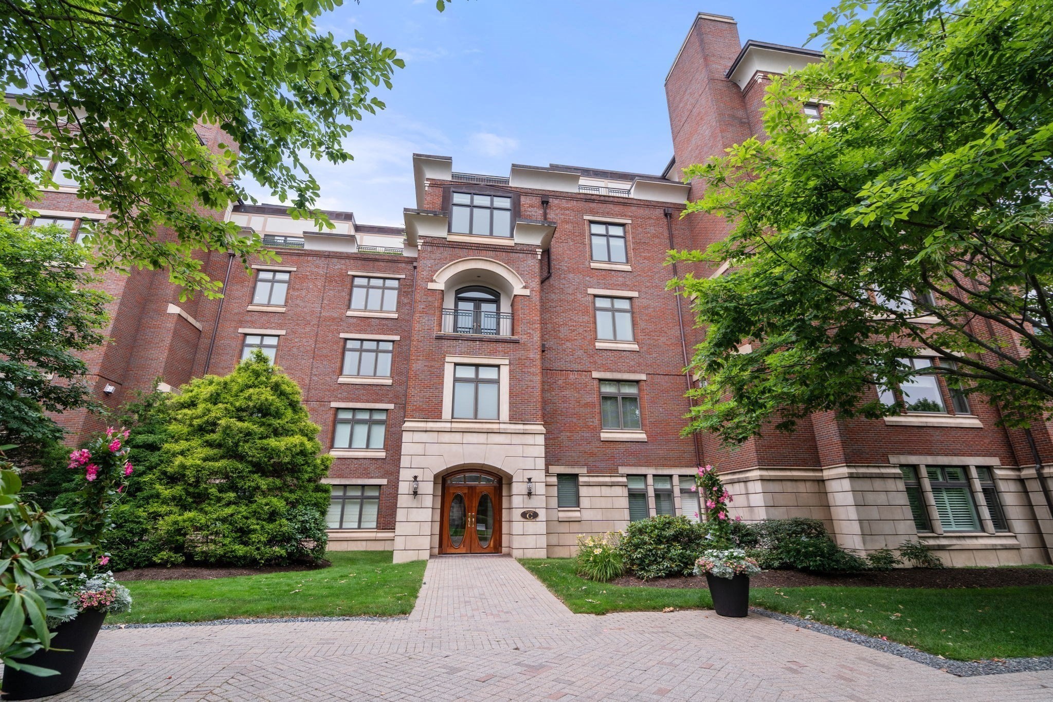 120 Seaver Street Unit U:C401, Brookline, MA 02445
