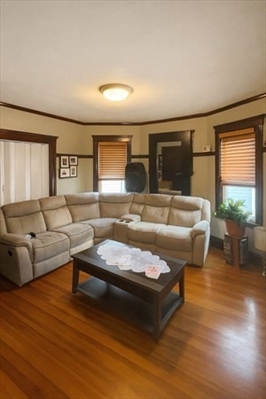 17 Hillsboro, Apt 3