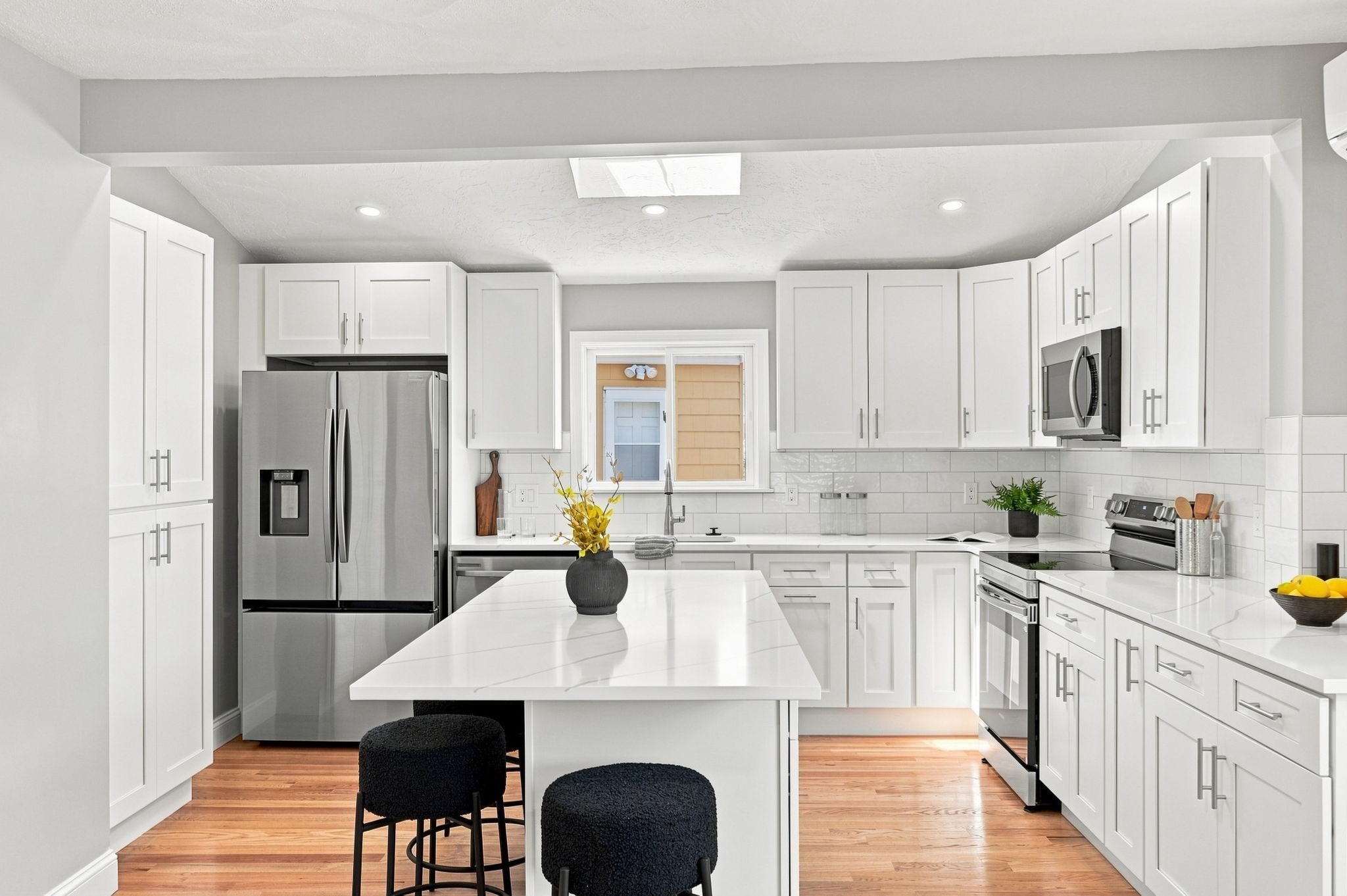 25 Leland St, Malden, MA 02148