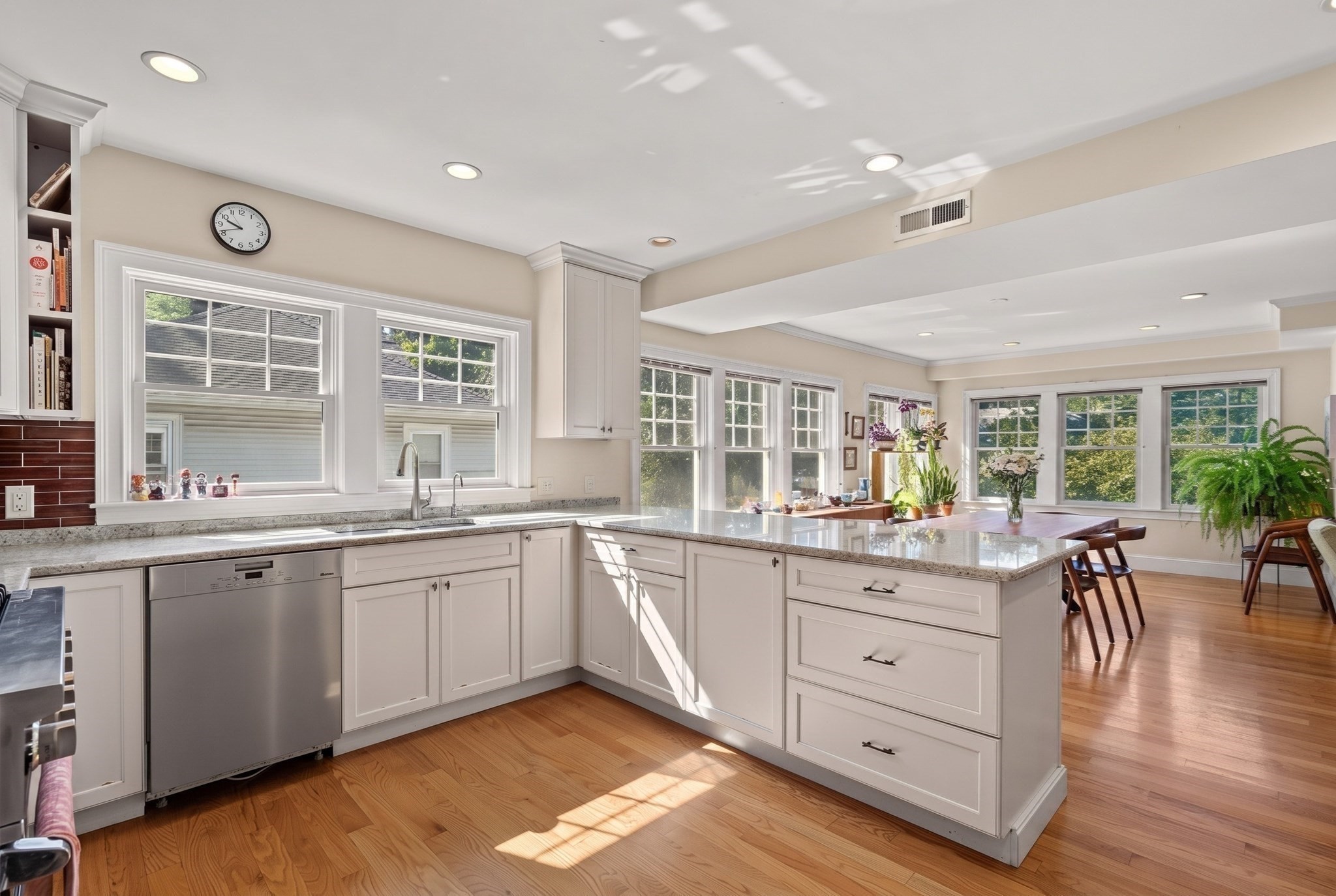 37 Beaconsfield Road, Brookline, MA 02445 - Image 3