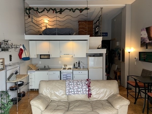 61 Brookli Brookline Avenue, Apt 317