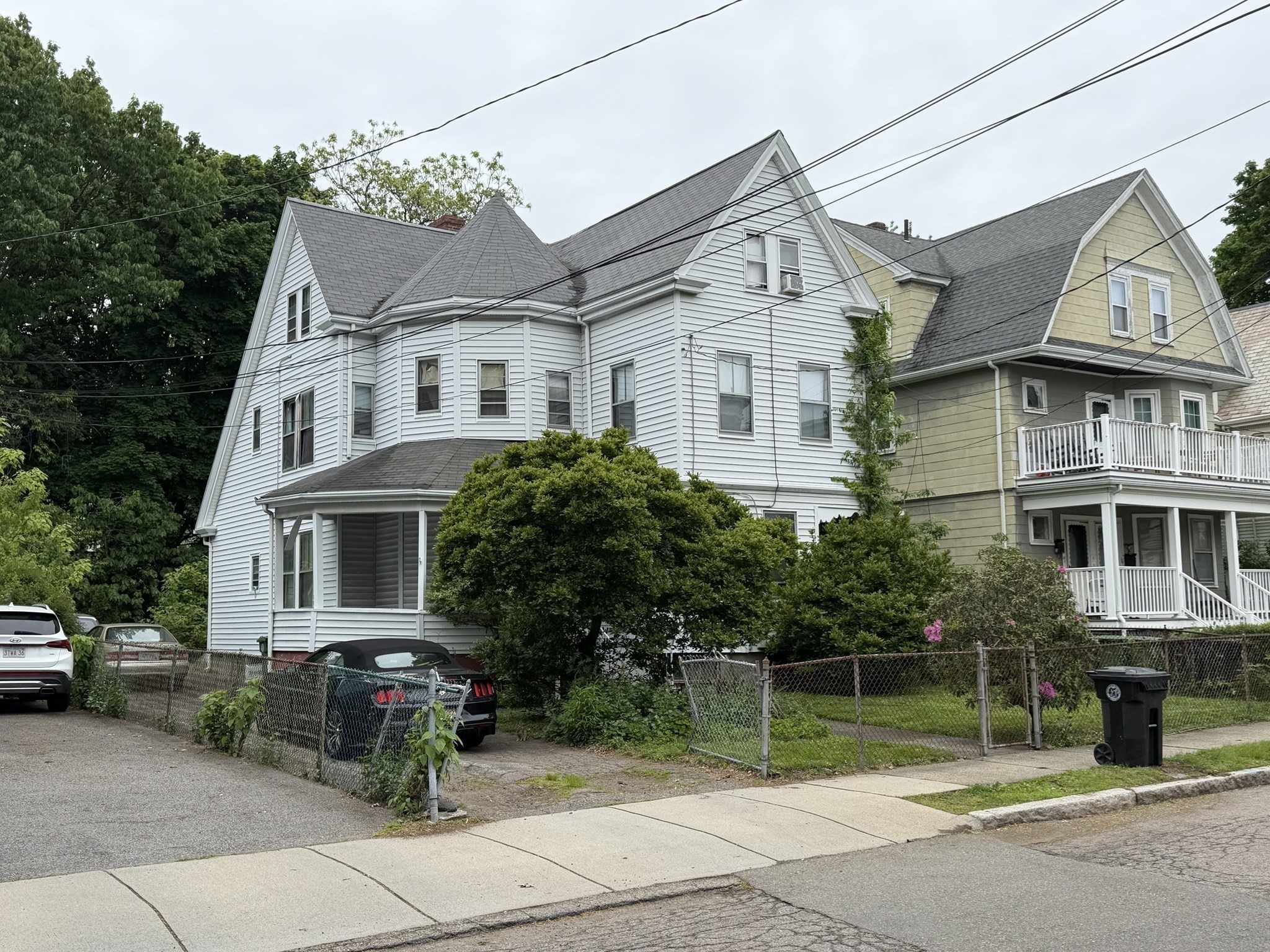 33 Melendy Ave, Watertown, MA 02472