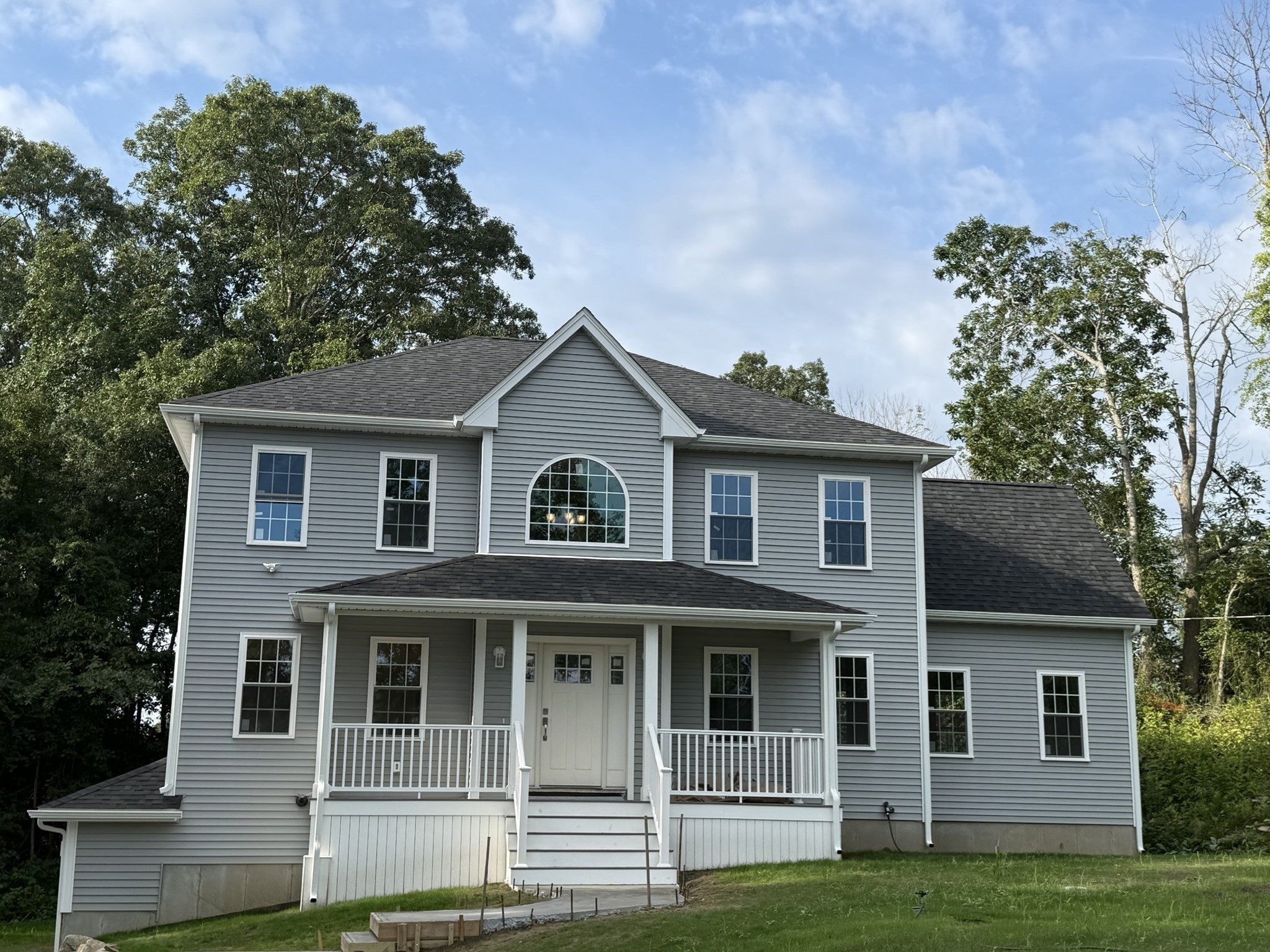 1 Old Fall River Rd, Dartmouth, MA 02747 - Image 1