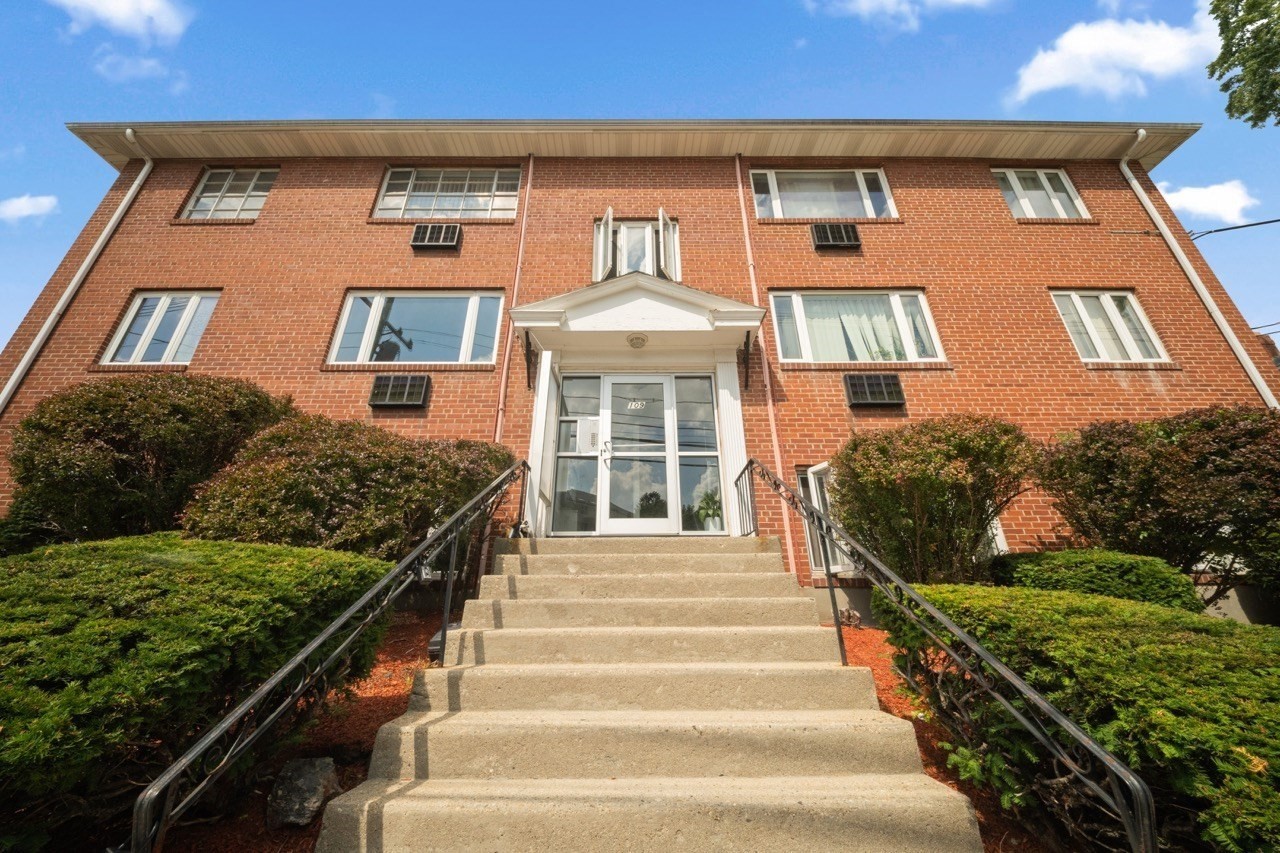 109 Warren Street Unit 3, Watertown, MA 02472
