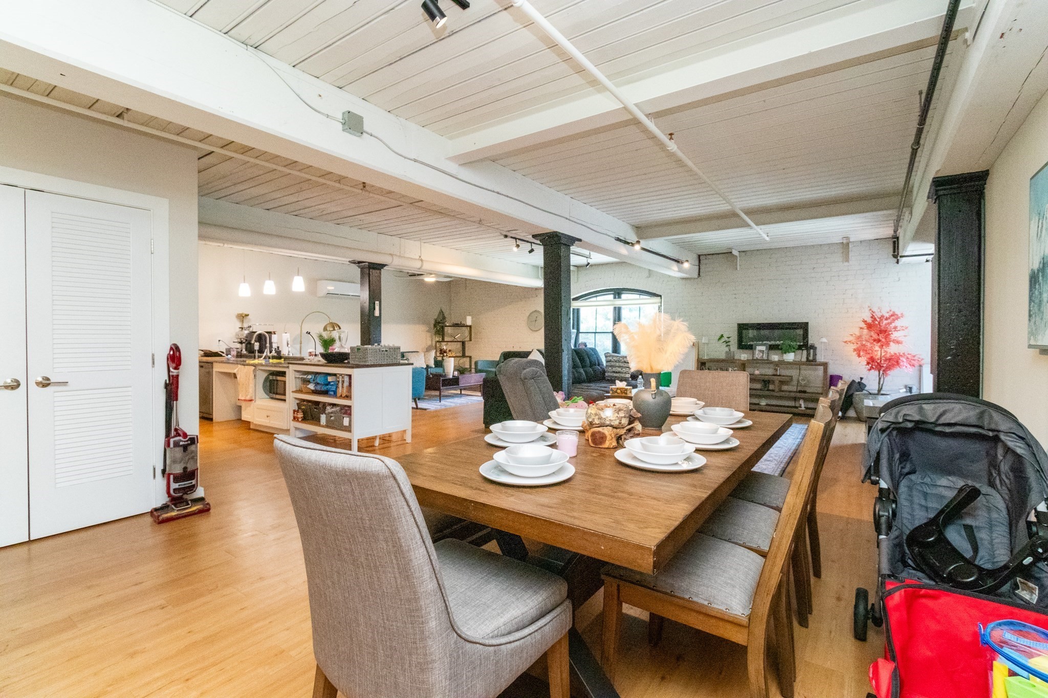 55 Sterling St Unit 203, Clinton, MA 01510