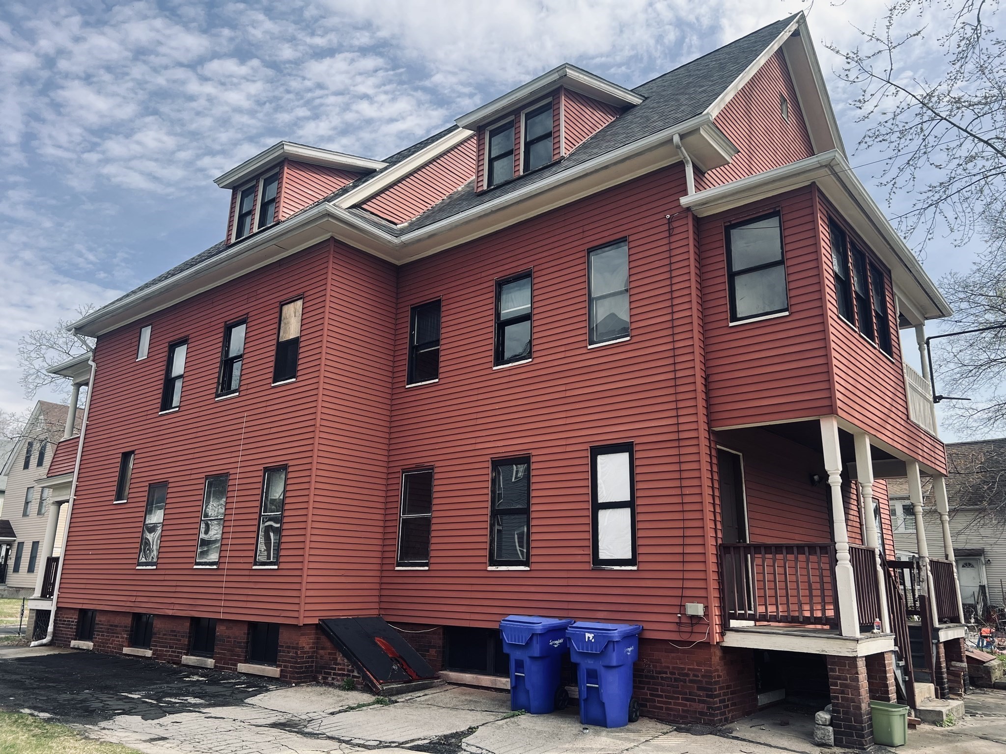 157 Lebanon St, Springfield, MA 01109