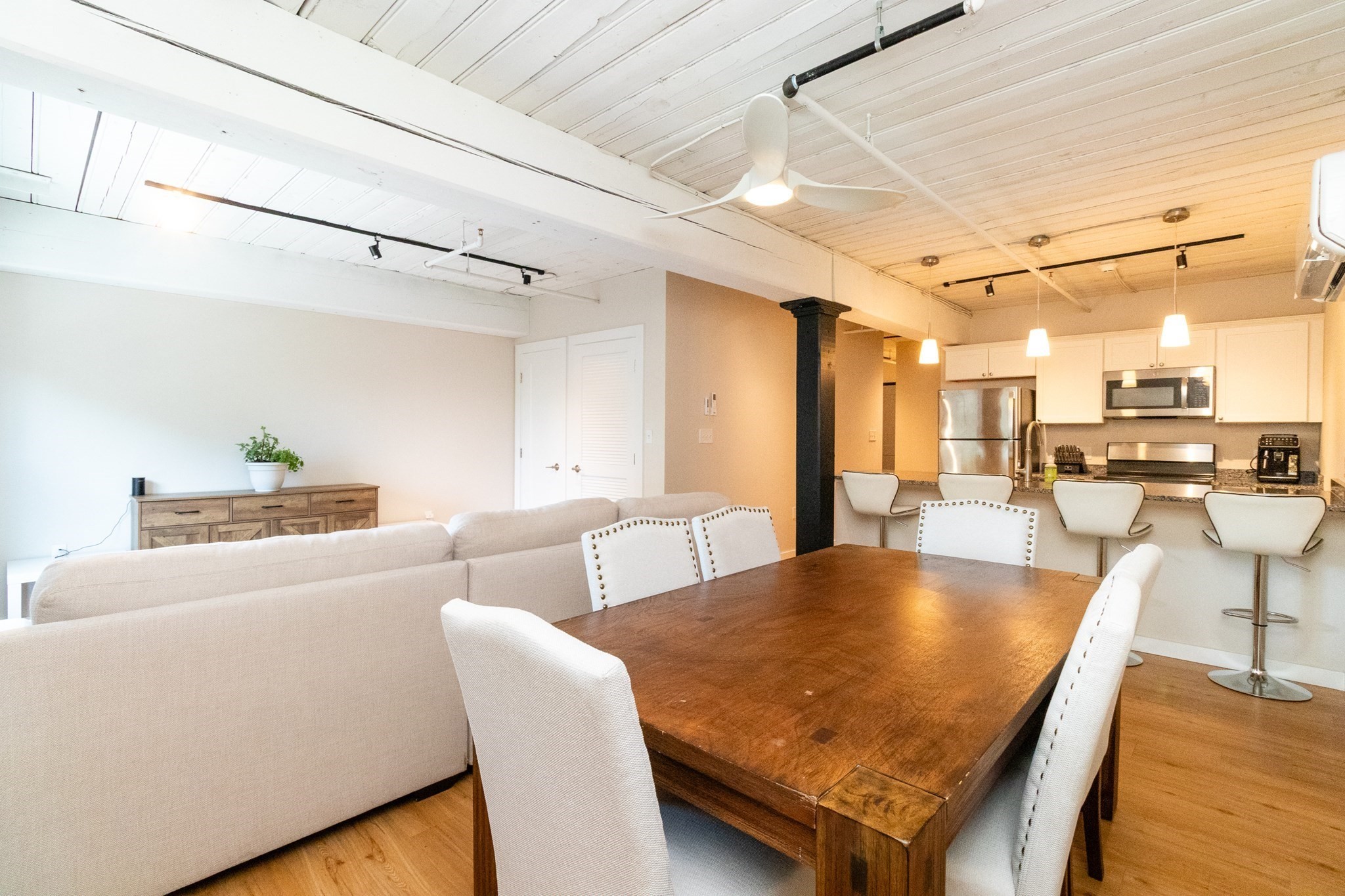 55 Sterling St Unit 205, Clinton, MA 01510