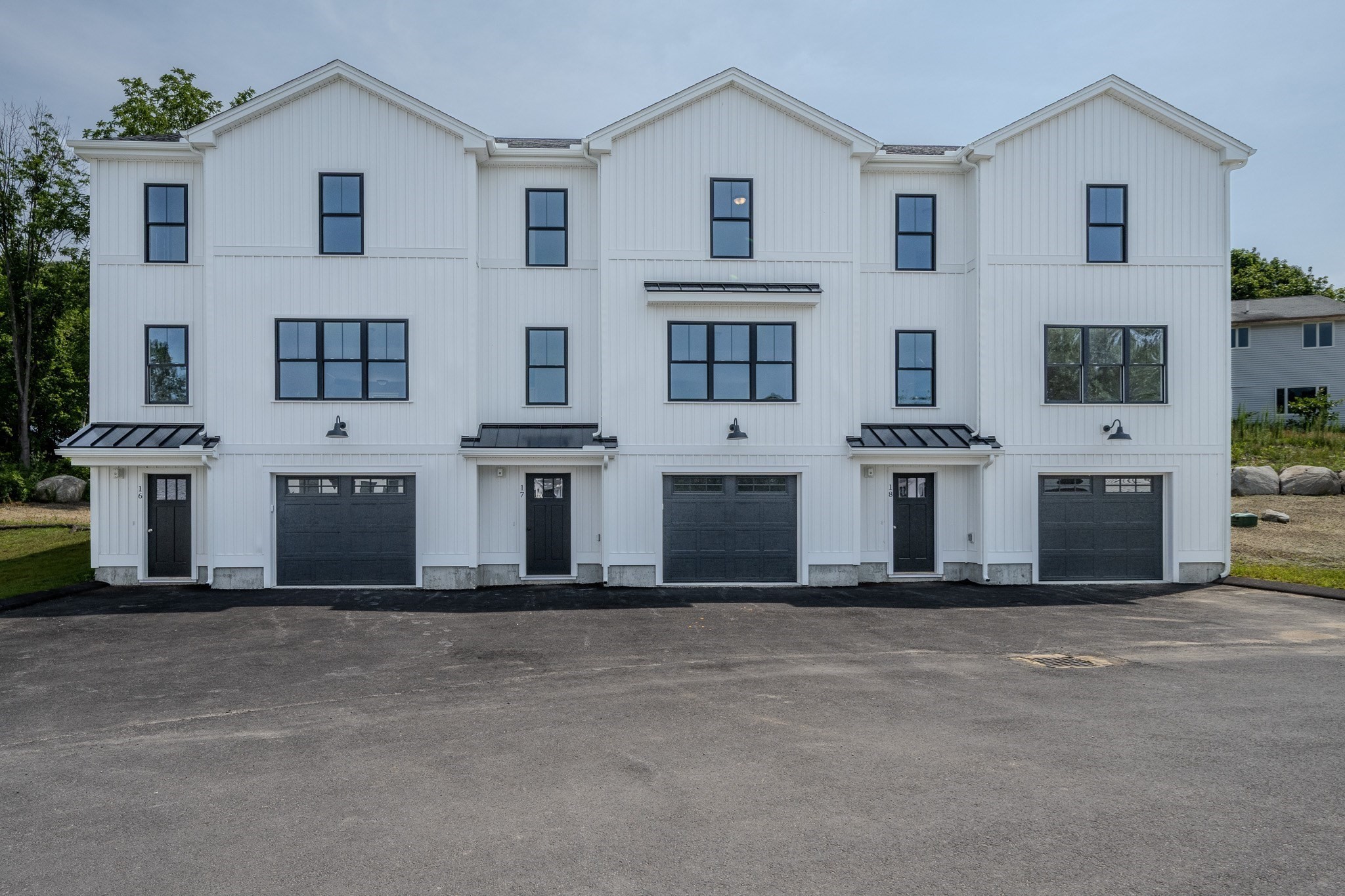112 Genest St Unit 16, Dracut, MA 01826