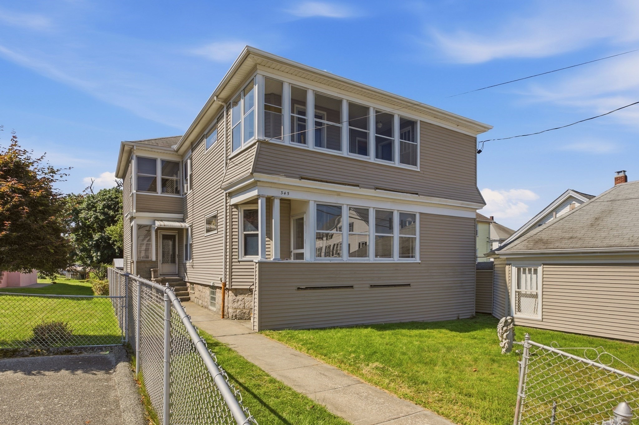 345 Sprague St, Fall River, MA 02724
