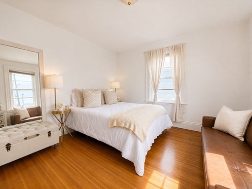 60 Bayswater ST, Apt 2