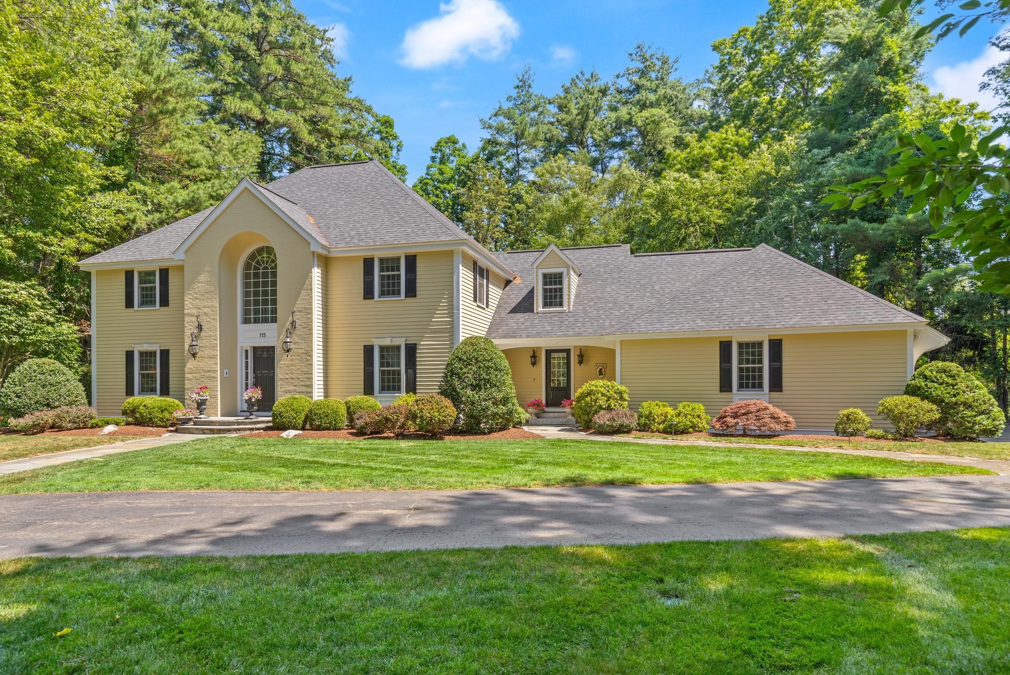 115 Fox Run Rd, Sudbury, MA 01776