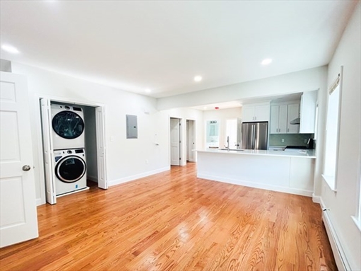 27 Waverly St, Apt 1
