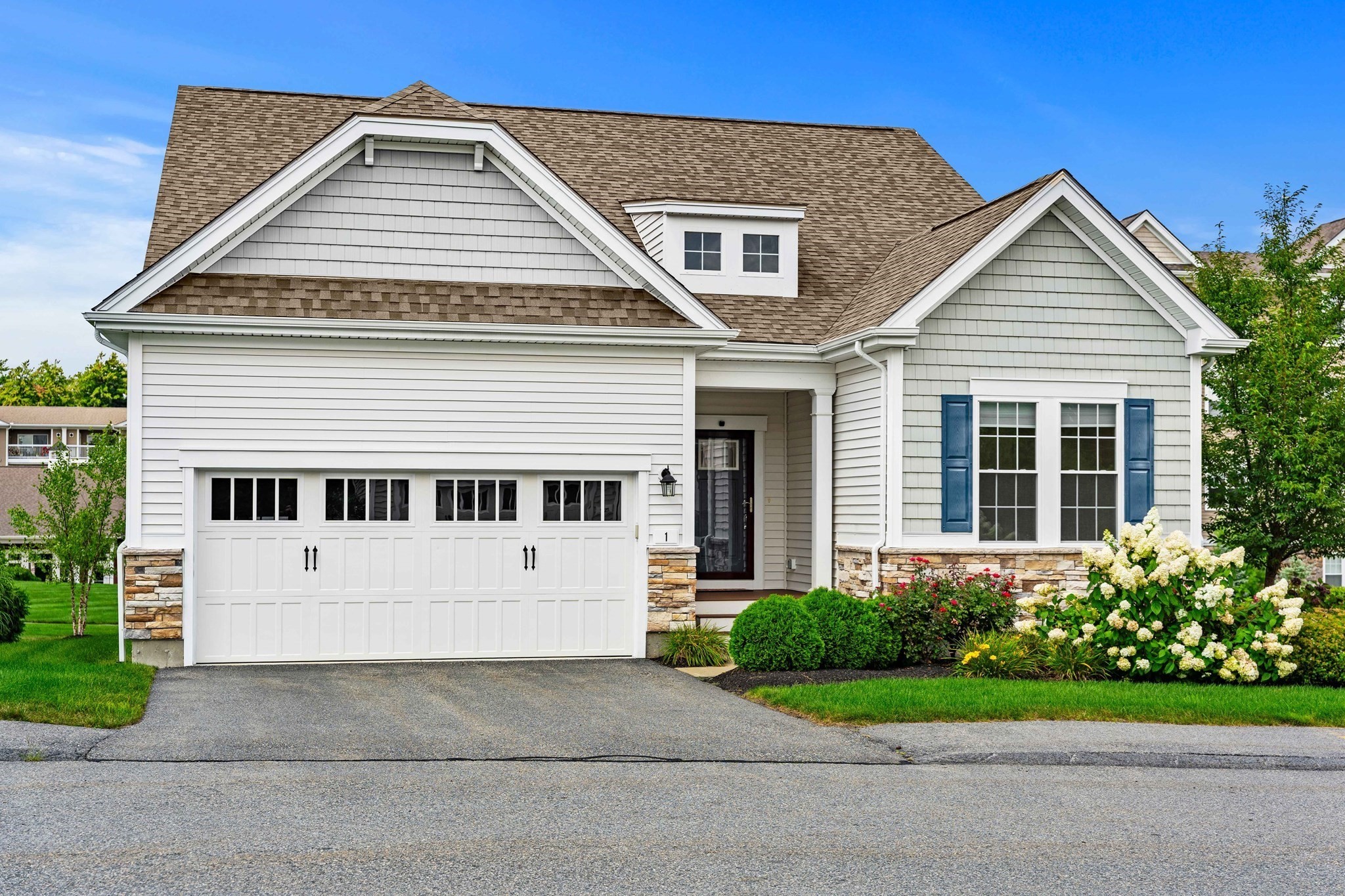 1 Hood Dr Unit 1, Andover, MA 01810