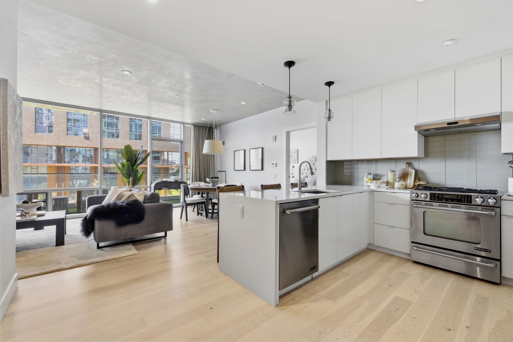 32 Traveler Street Unit 303, South End, Boston, MA 02118