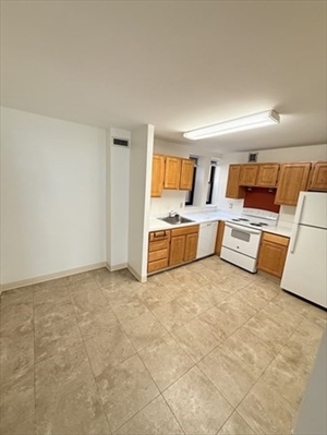 83 Westland Avenue, Apt 301