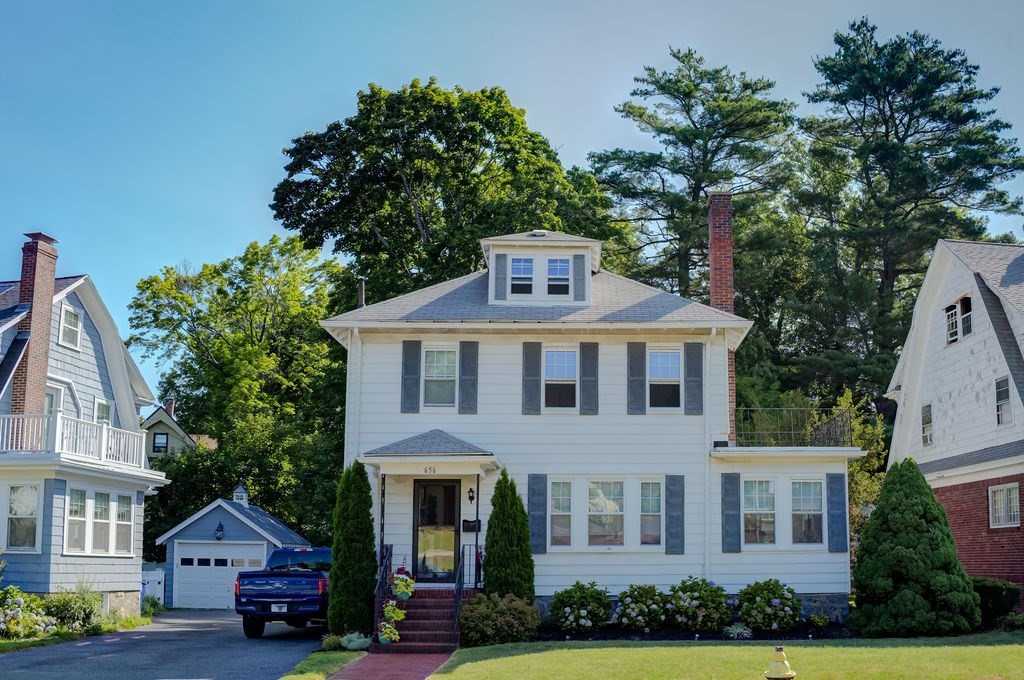 656 W Roxbury Pkwy, Roslindale, Boston, MA 02131